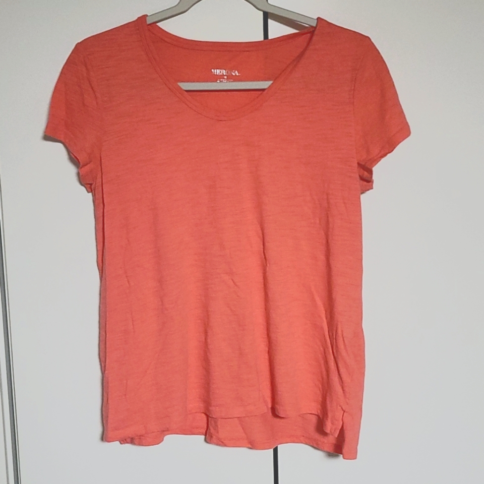 V Neck Tee. Medium